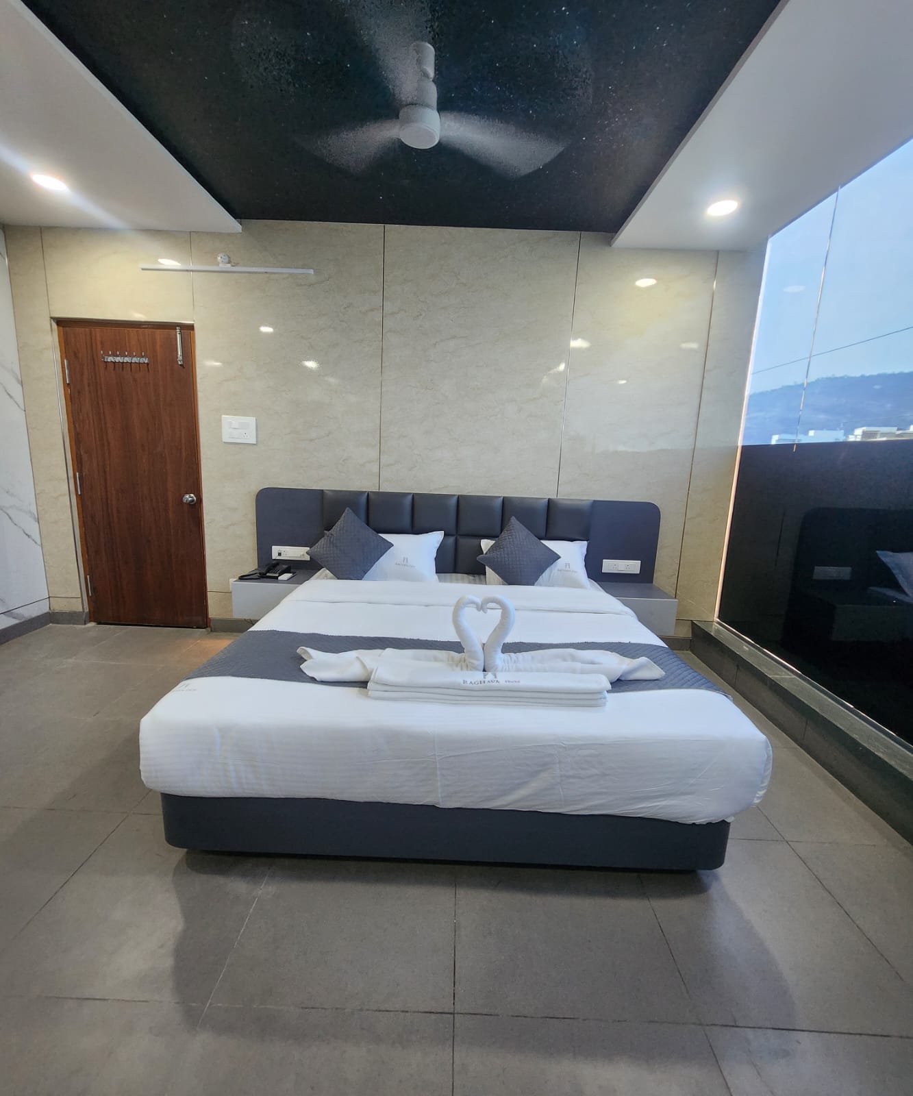 Suite Bathroom